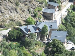 Masia a Carrer unica;escart 37. Refugio de montaña en escart Masia a Carrer unica;escart 37. Refugio de montaña en escart