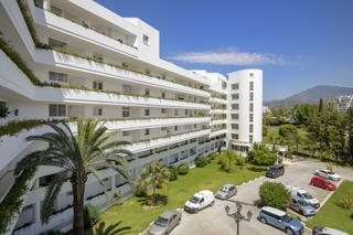 Apartament a Guadalmina Alta. Fabuloso, soleado, amplio apartamento con hermosas vistas, en el Apartament a Guadalmina Alta. Fabuloso, soleado, amplio apartamento con hermosas vistas, en el