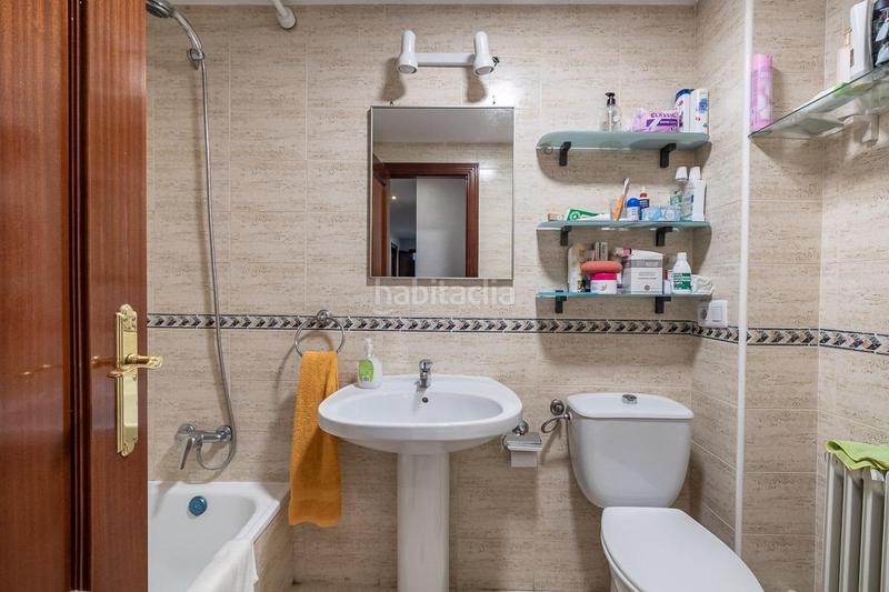 Foto a4be831c-1543-4d60-b4a5-cacc5f3d187c. Pis amb calefacció aparcament a Bola de Oro Granada Foto a4be831c-1543-4d60-b4a5-cacc5f3d187c. Pis amb calefacció aparcament a Bola de Oro Granada