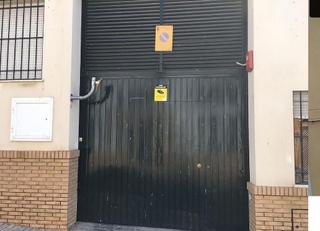 Aparcament cotxe a Villafranca de Córdoba. Unicas en la zona Aparcament cotxe a Villafranca de Córdoba. Unicas en la zona