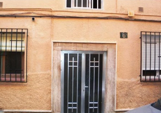 Pis Pétalo. Piso ocupado 3 dormitorios en almería Pis Pétalo. Piso ocupado 3 dormitorios en almería