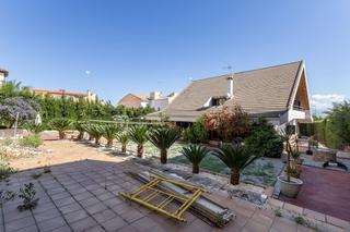 Chalet  Avenida de andalucía 96. Chalet increíble en las gabias. Chalet  Avenida de andalucía 96. Chalet increíble en las gabias.