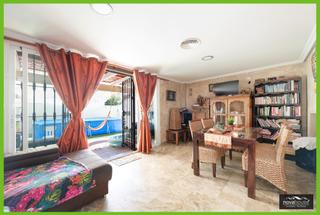 Casa adossada  Calle colina la. Precioso adosado en esquina de 3 habitaciones dobles Casa adossada  Calle colina la. Precioso adosado en esquina de 3 habitaciones dobles