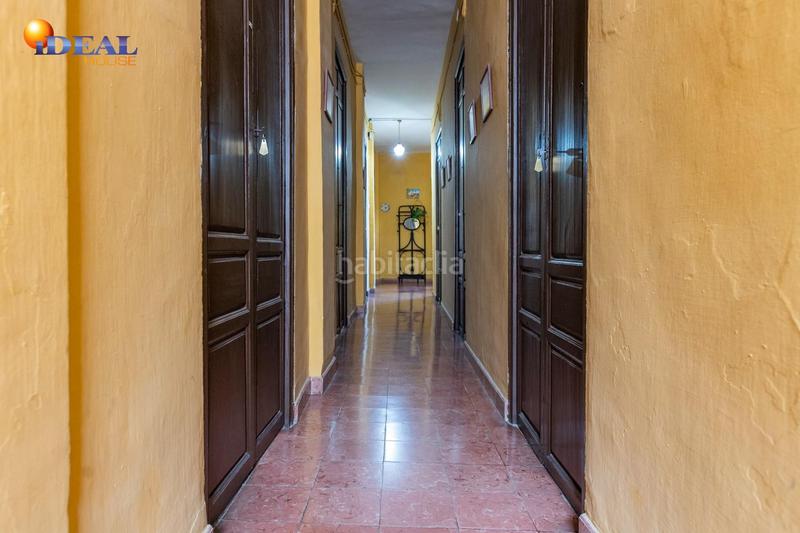 Foto b4de5080-9ef8-41af-9c4f-ecc9c71240a3. Edificio hostal san jose en Centro Salobreña Foto b4de5080-9ef8-41af-9c4f-ecc9c71240a3. Edificio hostal san jose en Centro Salobreña