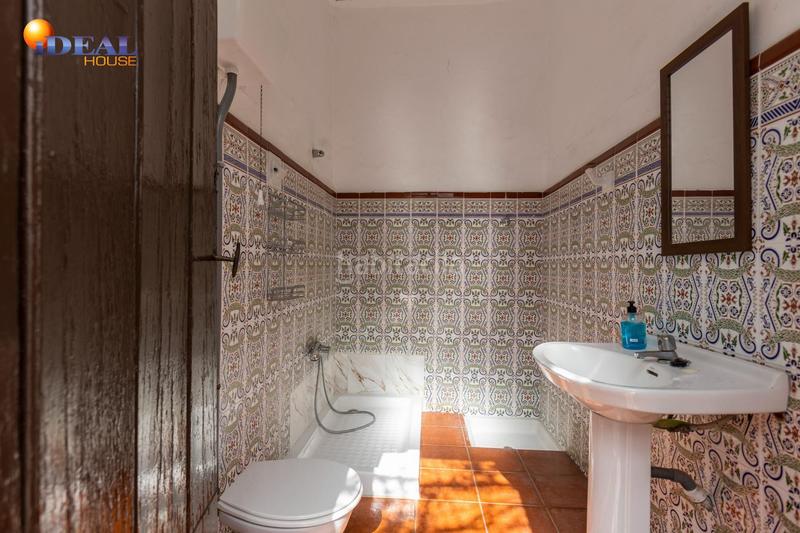 Foto db75030e-7ba1-449f-86ea-0726379bbe2a. Edificio hostal san jose en Centro Salobreña Foto db75030e-7ba1-449f-86ea-0726379bbe2a. Edificio hostal san jose en Centro Salobreña