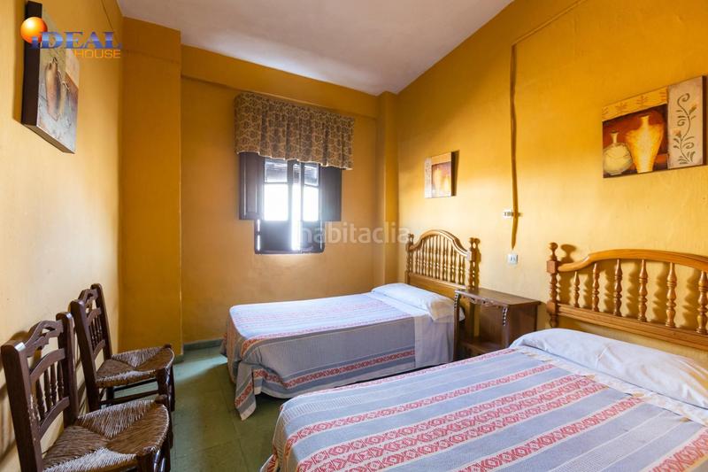 Foto e2b9f849-321d-4165-acd7-deac5bbc9ada. Edificio hostal san jose en Centro Salobreña Foto e2b9f849-321d-4165-acd7-deac5bbc9ada. Edificio hostal san jose en Centro Salobreña