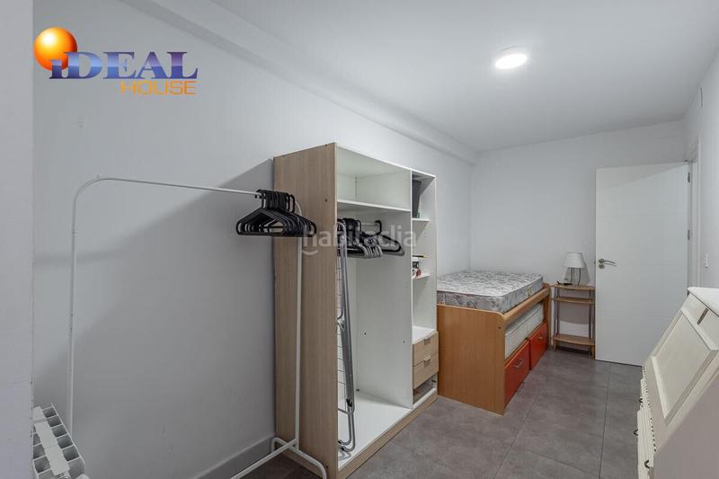 Foto 705169f2-552d-4b41-a086-684000b205a2. Piso en avenida de madrid 14 gran piso en constitución en Granada Foto 705169f2-552d-4b41-a086-684000b205a2. Piso en avenida de madrid 14 gran piso en constitución en Granada