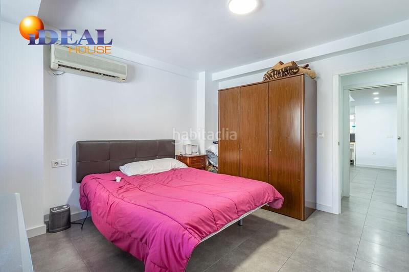 Foto d0dcc18c-fb87-48b4-b9f3-b8767a746dcf. Piso en avenida de madrid 14 gran piso en constitución en Granada Foto d0dcc18c-fb87-48b4-b9f3-b8767a746dcf. Piso en avenida de madrid 14 gran piso en constitución en Granada