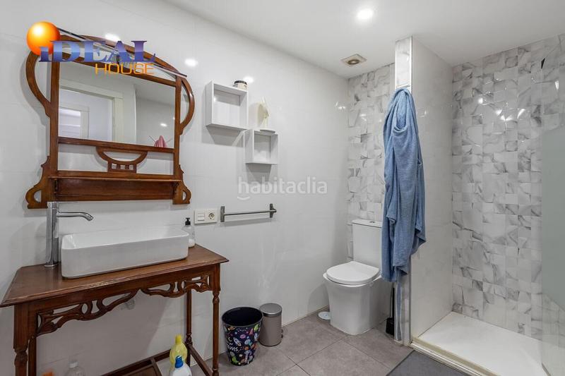 Foto d19f9aee-62aa-4c08-b118-fc2211b0b584. Piso en avenida de madrid 14 gran piso en constitución en Granada Foto d19f9aee-62aa-4c08-b118-fc2211b0b584. Piso en avenida de madrid 14 gran piso en constitución en Granada