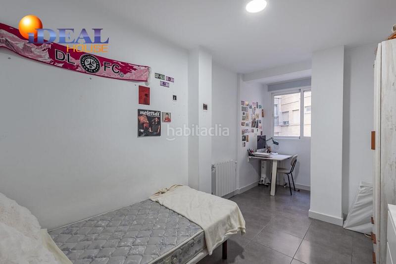 Foto f6d4509f-52f3-4ea3-a951-d67403499212. Piso en avenida de madrid 14 gran piso en constitución en Granada Foto f6d4509f-52f3-4ea3-a951-d67403499212. Piso en avenida de madrid 14 gran piso en constitución en Granada