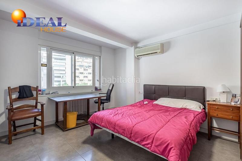 Foto fe8feec9-1088-49f2-9c35-d6ed00fe36fd. Piso en avenida de madrid 14 gran piso en constitución en Granada Foto fe8feec9-1088-49f2-9c35-d6ed00fe36fd. Piso en avenida de madrid 14 gran piso en constitución en Granada