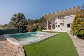 Chalet La guàrdia (bages). Xalet a la guàrdia! Chalet La guàrdia (bages). Xalet a la guàrdia!