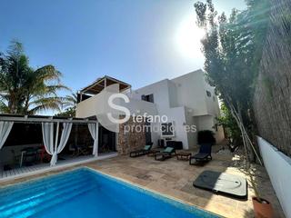 Alquiler Casa pareada en Rodalquilar - La Isleta. Villa de gran encanto y diseño, situado en el valle de rodalquil Alquiler Casa pareada en Rodalquilar - La Isleta. Villa de gran encanto y diseño, situado en el valle de rodalquil