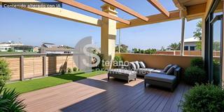Casa in El Palo. Descubre una propiedad única con apartamento independiente, y es Casa in El Palo. Descubre una propiedad única con apartamento independiente, y es