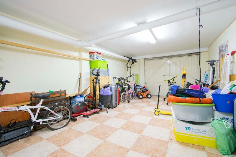 Foto 48f5fd8d-a751-4747-a8e3-faa04639c6d3. Maison jumelée avec chauffage parking piscine dans Urbadiez - Entrepuentes Sevilla Foto 48f5fd8d-a751-4747-a8e3-faa04639c6d3. Maison jumelée avec chauffage parking piscine dans Urbadiez - Entrepuentes Sevilla