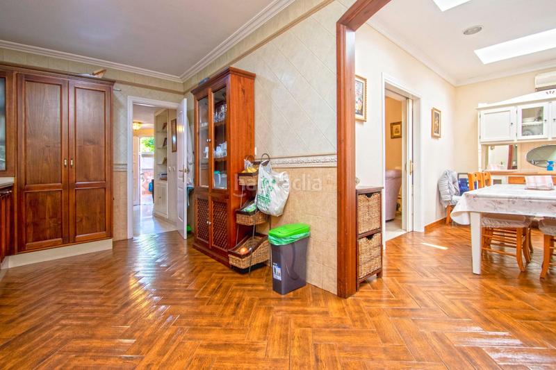 Foto 5cf373d2-562d-4d35-880b-32885941f858. Maison jumelée avec chauffage parking piscine dans Urbadiez - Entrepuentes Sevilla Foto 5cf373d2-562d-4d35-880b-32885941f858. Maison jumelée avec chauffage parking piscine dans Urbadiez - Entrepuentes Sevilla