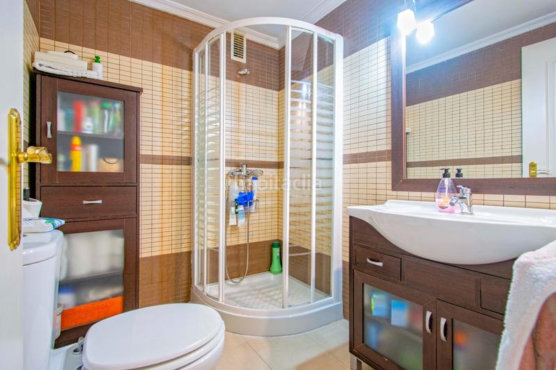 Foto 84a4aa99-6a5f-4da5-9968-a64bdddf73e1. Maison jumelée avec chauffage parking piscine dans Urbadiez - Entrepuentes Sevilla Foto 84a4aa99-6a5f-4da5-9968-a64bdddf73e1. Maison jumelée avec chauffage parking piscine dans Urbadiez - Entrepuentes Sevilla