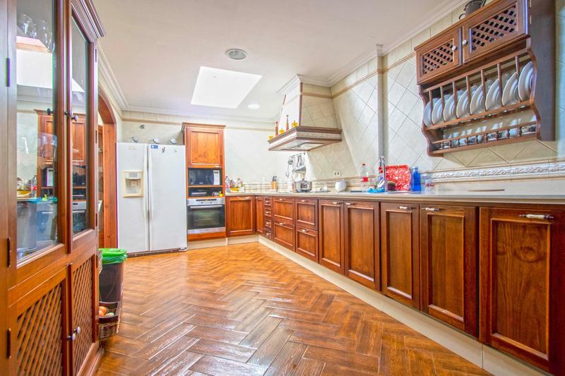 Foto d3905996-539c-4a40-91c0-e6606802ddd7. Maison jumelée avec chauffage parking piscine dans Urbadiez - Entrepuentes Sevilla Foto d3905996-539c-4a40-91c0-e6606802ddd7. Maison jumelée avec chauffage parking piscine dans Urbadiez - Entrepuentes Sevilla