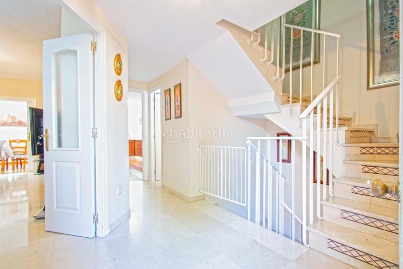 Foto df649ed2-a0a6-4a59-82e1-7b0e735d2b39. Maison jumelée avec chauffage parking piscine dans Urbadiez - Entrepuentes Sevilla Foto df649ed2-a0a6-4a59-82e1-7b0e735d2b39. Maison jumelée avec chauffage parking piscine dans Urbadiez - Entrepuentes Sevilla