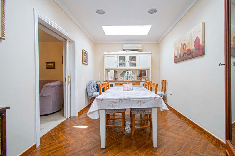 Foto ec7dff91-9669-42c7-b202-5be38800ffb2. Maison jumelée avec chauffage parking piscine dans Urbadiez - Entrepuentes Sevilla Foto ec7dff91-9669-42c7-b202-5be38800ffb2. Maison jumelée avec chauffage parking piscine dans Urbadiez - Entrepuentes Sevilla