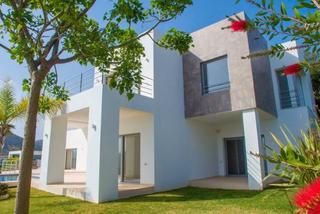 Maison à Benahavís pueblo. Oportunidad de compra de una espectacular casa de estilo moderno Maison à Benahavís pueblo. Oportunidad de compra de una espectacular casa de estilo moderno