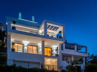 Rent Chalet in Calle costa del sol 532. Un exquisito enclave privado de solo catorce casas contemporánea Rent Chalet in Calle costa del sol 532. Un exquisito enclave privado de solo catorce casas contemporánea