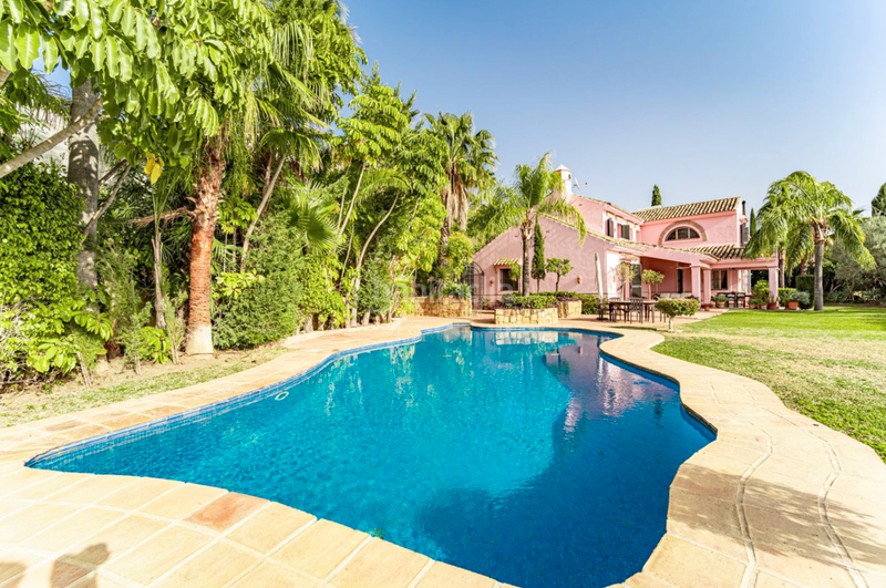 Foto 4786b5ff-fbb6-42a6-8103-c269de9b5f62. Chalet mit parking in Benahavís pueblo Benahavís Foto 4786b5ff-fbb6-42a6-8103-c269de9b5f62. Chalet mit parking in Benahavís pueblo Benahavís