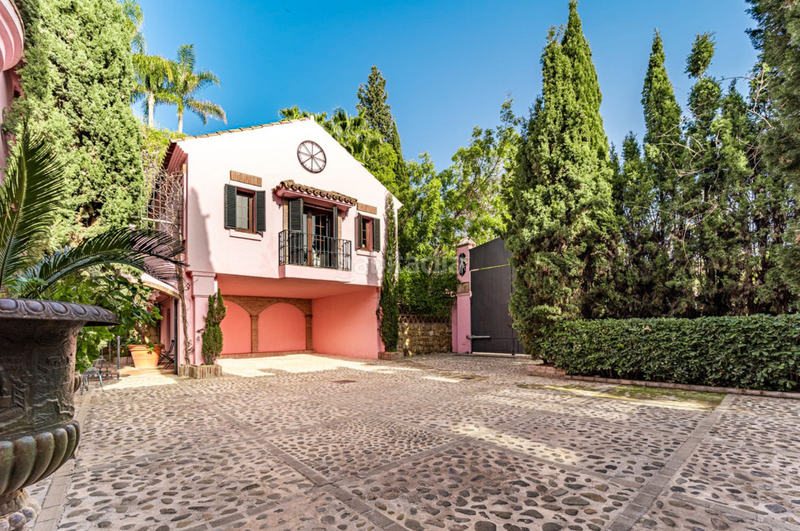 Foto 5c9126e3-c9c5-4dc3-b8de-e207d38bb1c5. Chalet mit parking in Benahavís pueblo Benahavís Foto 5c9126e3-c9c5-4dc3-b8de-e207d38bb1c5. Chalet mit parking in Benahavís pueblo Benahavís