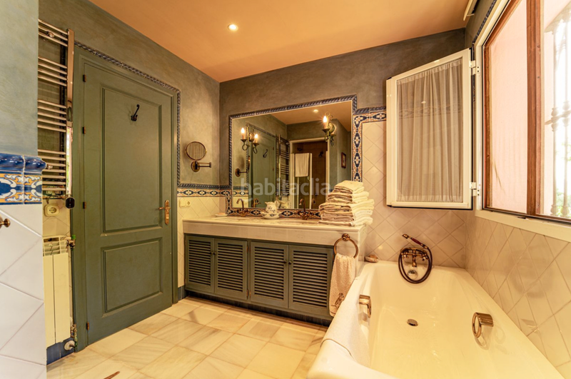 Foto cdfb1f95-c4db-4a05-8255-162e9b2b003c. Chalet mit parking in Benahavís pueblo Benahavís Foto cdfb1f95-c4db-4a05-8255-162e9b2b003c. Chalet mit parking in Benahavís pueblo Benahavís