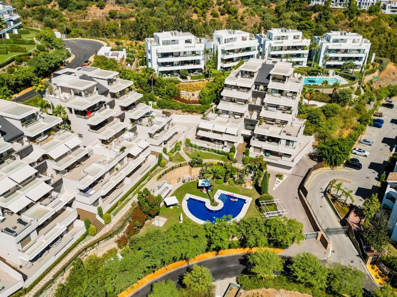 Foto 4f6bd85a-cfb6-46f6-ad97-fadb7a785538. Piso en urbanizacion los aguilares 3a potencial único en los arrayanes en Benahavís Foto 4f6bd85a-cfb6-46f6-ad97-fadb7a785538. Piso en urbanizacion los aguilares 3a potencial único en los arrayanes en Benahavís