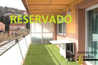 Apartment in Torrelles de Llobregat. Soleado apartamento turístico con ascensor. Apartment in Torrelles de Llobregat. Soleado apartamento turístico con ascensor.