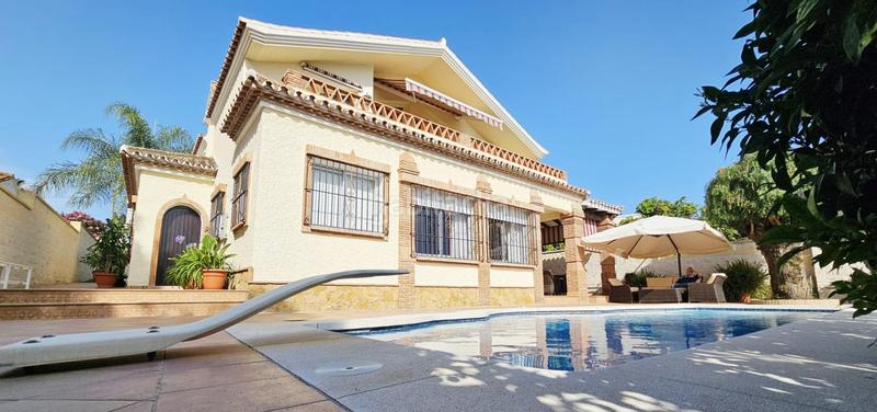 Foto b0ebb88d-a441-4235-b1b7-a78e9f7f4a44. Chalet avec parking piscine dans Guadalmina Alta Marbella Foto b0ebb88d-a441-4235-b1b7-a78e9f7f4a44. Chalet avec parking piscine dans Guadalmina Alta Marbella