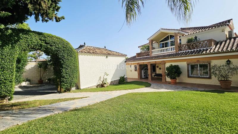 Foto d3573779-7ffd-4f8d-bee4-bf0538f882d4. Chalet avec parking piscine dans Guadalmina Alta Marbella Foto d3573779-7ffd-4f8d-bee4-bf0538f882d4. Chalet avec parking piscine dans Guadalmina Alta Marbella