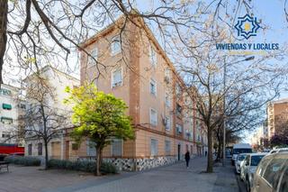 Pis a Barrio de Zaidín. Oportunidad de inversión piso de 3 dormitorios muy cerca de metr Pis a Barrio de Zaidín. Oportunidad de inversión piso de 3 dormitorios muy cerca de metr
