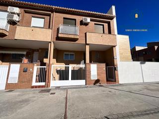 Location Maison jumelée Calle del alhelí. Casa de cuatro dormitorios en armilla zona poniente Location Maison jumelée Calle del alhelí. Casa de cuatro dormitorios en armilla zona poniente