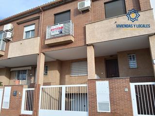 Miete Reihenhaus  Calle del alhelí. Casa de cuatro dormitorios en armilla zona poniente Miete Reihenhaus  Calle del alhelí. Casa de cuatro dormitorios en armilla zona poniente