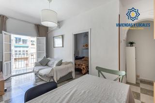 Appartement à Calle ángel barrios 5. Semiático junto al parque garcía lorca vive o invierte en una de Appartement à Calle ángel barrios 5. Semiático junto al parque garcía lorca vive o invierte en una de