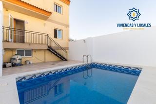 Casa adosada  Calle almeria 17. Adosado con piscina en cijuela Casa adosada  Calle almeria 17. Adosado con piscina en cijuela