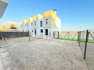 Maison jumelée à Viña Málaga. Espectacular chalet adosado en torre del mar con piscina comunit Maison jumelée à Viña Málaga. Espectacular chalet adosado en torre del mar con piscina comunit