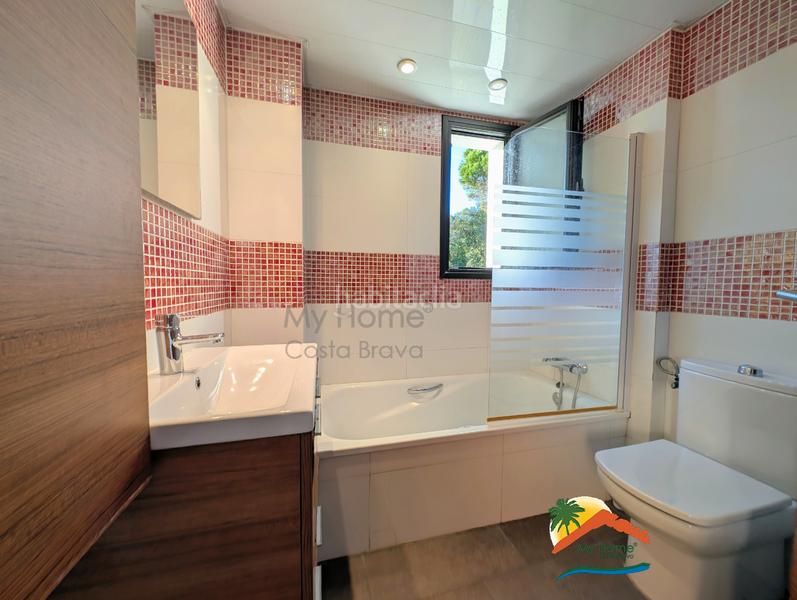 Foto d84287ff-1fa6-485c-ac86-c44a6b38867f. Casa amb calefacció aparcament piscina a Mas Mora-Sant Daniel Tordera Foto d84287ff-1fa6-485c-ac86-c44a6b38867f. Casa amb calefacció aparcament piscina a Mas Mora-Sant Daniel Tordera