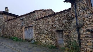 Masía en Alàs i Cerc. Casa per reformar a ortedó Masía en Alàs i Cerc. Casa per reformar a ortedó