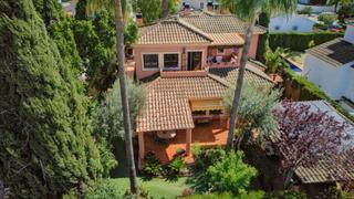 Chalet à El Zaudín - Club de Golf. Un oasis de lujo en la zona más exclusiva del aljarafe Chalet à El Zaudín - Club de Golf. Un oasis de lujo en la zona más exclusiva del aljarafe