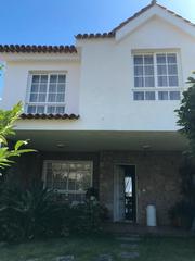 Casa bifamiliare  Rúa illa carral Casa bifamiliare  Rúa illa carral