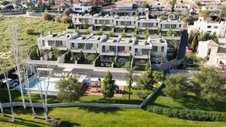 Casa adosada Calle real. Espectacular chalet en campo de golf de pedro verde Casa adosada Calle real. Espectacular chalet en campo de golf de pedro verde