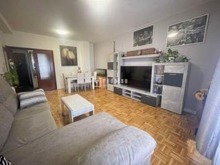 Pis a Orcasur-12 de Octubre. Amplísimo piso de 4 dormitorios en orcasur Pis a Orcasur-12 de Octubre. Amplísimo piso de 4 dormitorios en orcasur