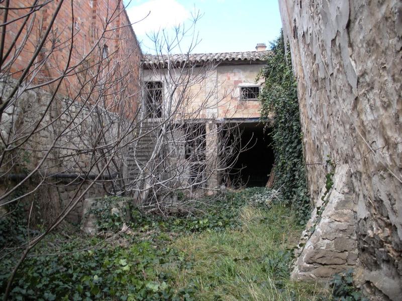 Foto f33de19d-1b08-4c0c-9407-fe9894da2667. Edifici a calle b 22 a Candasnos Foto f33de19d-1b08-4c0c-9407-fe9894da2667. Edifici a calle b 22 a Candasnos