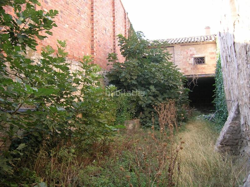 Foto f6775475-667a-46b6-a875-65d6c68c8d08. Edifici a calle b 22 a Candasnos Foto f6775475-667a-46b6-a875-65d6c68c8d08. Edifici a calle b 22 a Candasnos