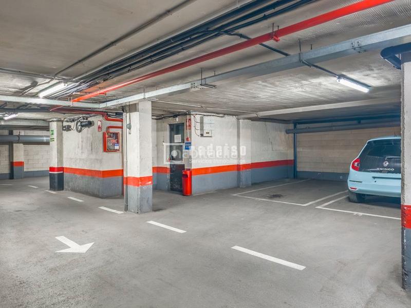 Foto 5a72c008-237d-4976-b610-355376da9e52. Flat with heating parking pool in Acacias Madrid Foto 5a72c008-237d-4976-b610-355376da9e52. Flat with heating parking pool in Acacias Madrid