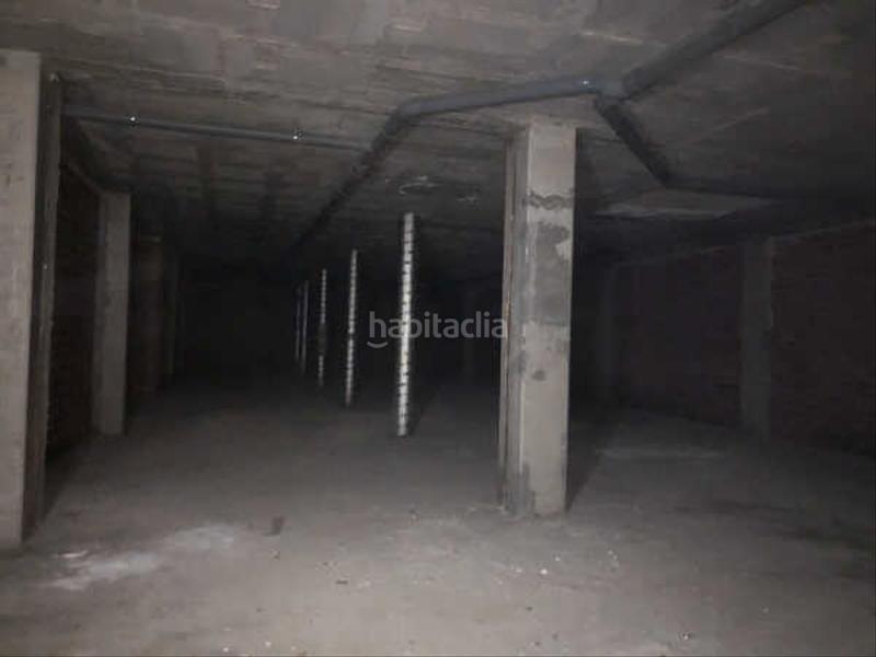 Foto 75f63cc8-9920-4b0d-9e5d-f4556f3bead8. Aparcament cotxe a Centre Salt Foto 75f63cc8-9920-4b0d-9e5d-f4556f3bead8. Aparcament cotxe a Centre Salt