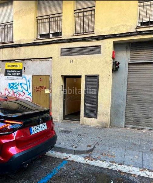 Foto 6ebbde1c-9131-4e50-b741-cd9e8a19dd7e. Parking voiture dans Centre Salt Foto 6ebbde1c-9131-4e50-b741-cd9e8a19dd7e. Parking voiture dans Centre Salt